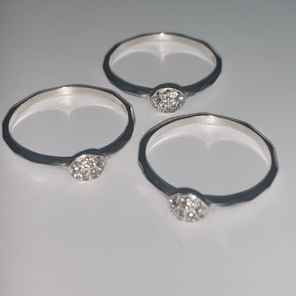 Sterling Stella & Dot - Ann Stackable Rhinestone Set of 3 Rings - Picture 7 of 8